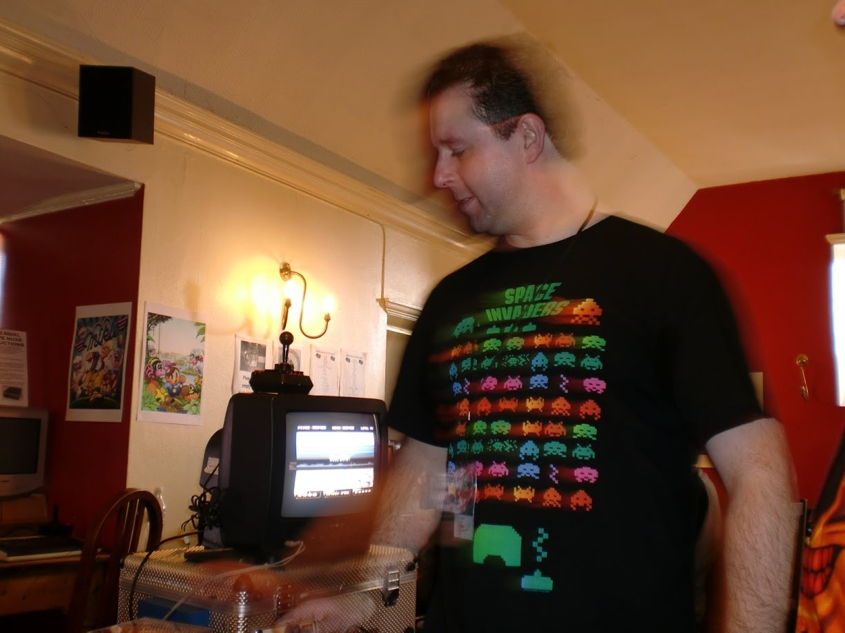 [KenzBlur.JPG]