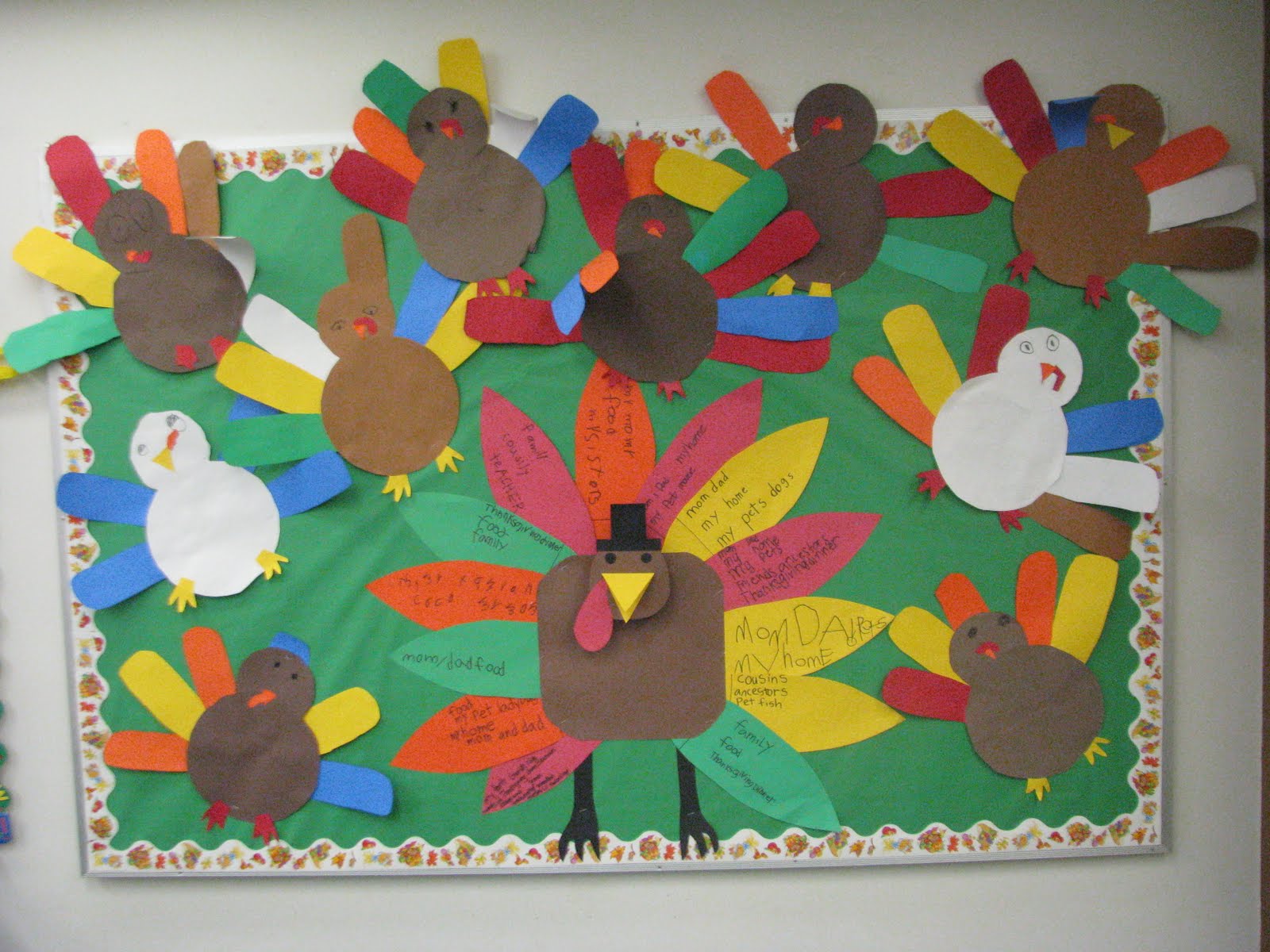 portnoff-family-fun-thanksgiving-bulletin-board-idea