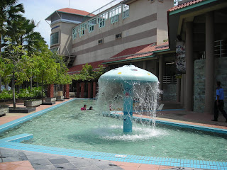 PENA MENARI: KOLAM RENANG AWAM PUTRAJAYA