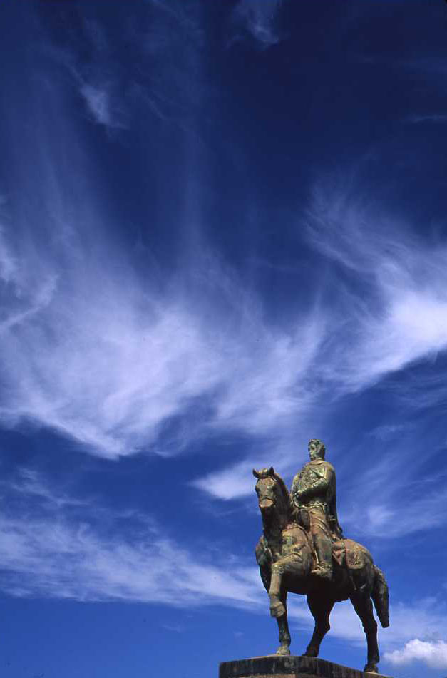 [D.JoÃ£o+VI.+Nuvens185.jpg]