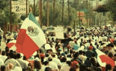 [081115-phoenix.jpg]