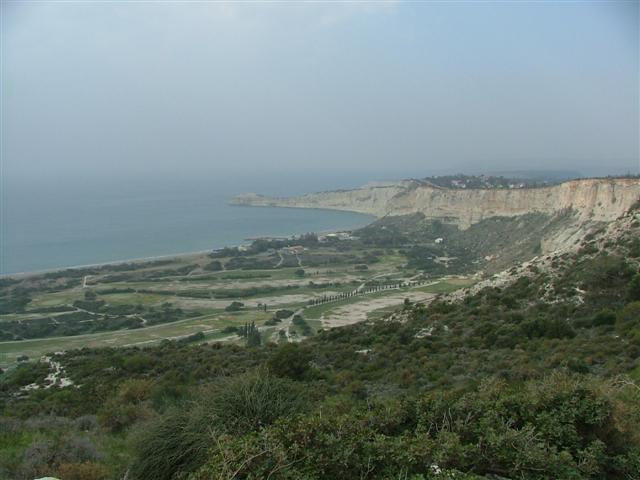 Happy Valley - Tunnel beach