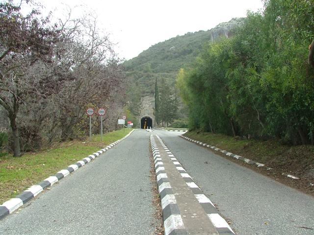 Tunnel Beach