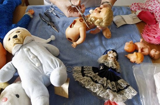[Doll_Hospital_8.jpg]