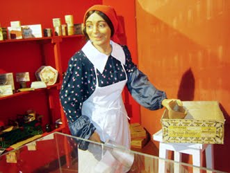 [mosselprom+girl+3+sm.jpg]