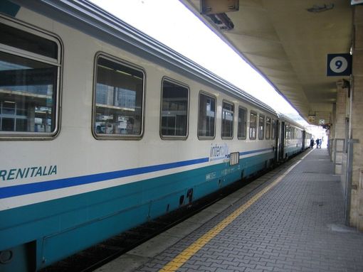 [treno-trenitalia_61794.jpg]