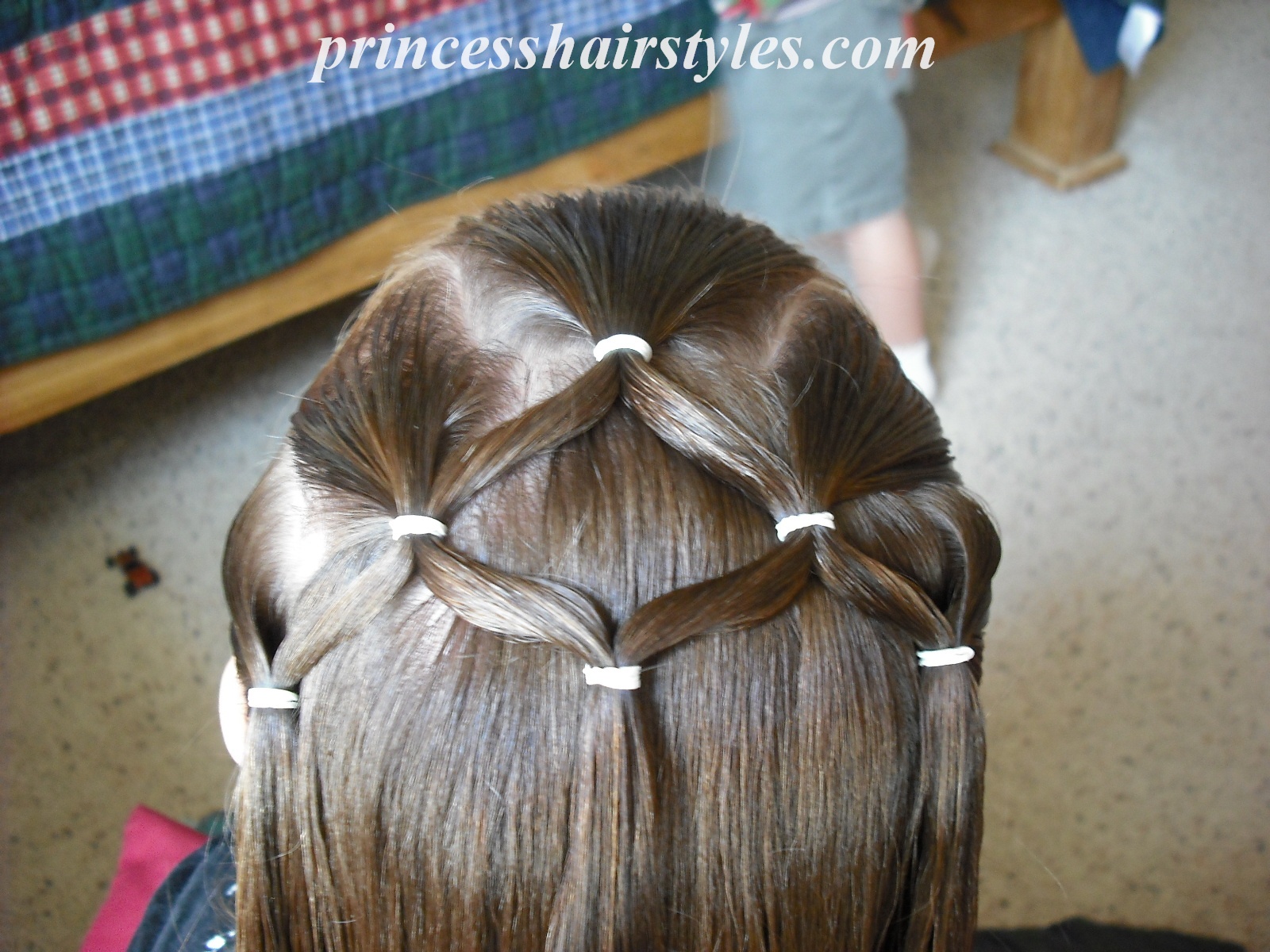 12 Cute and Easy Hairstyles that Can Be Done in a Few Minutes - Beauty and  Blush
