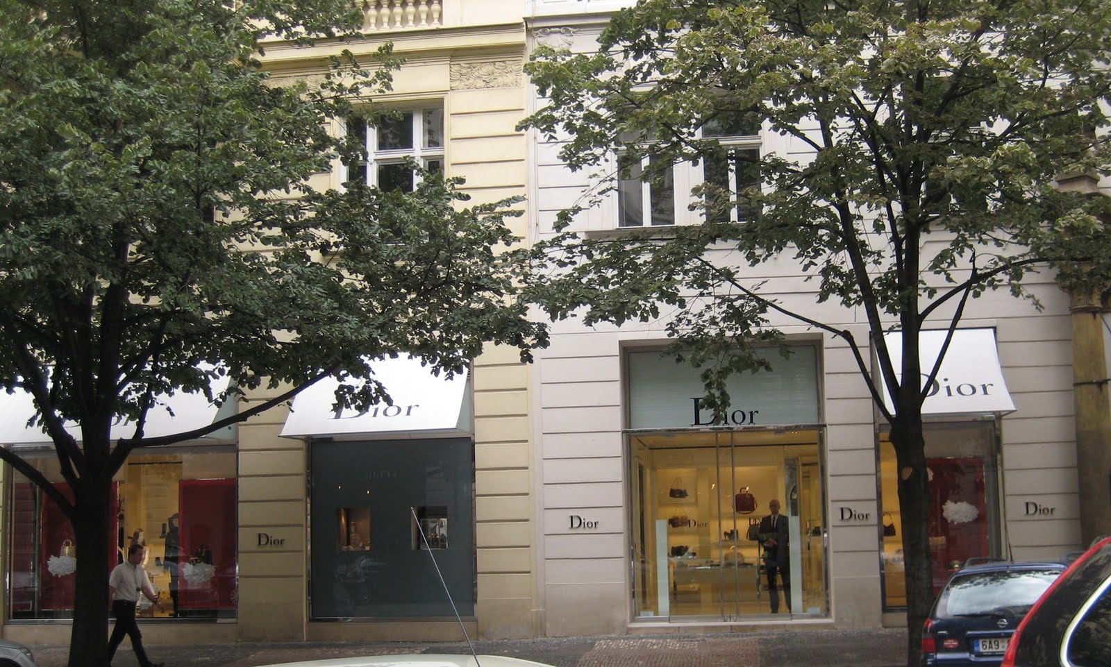 Do Sephora Employees Get Discount Louis Vuitton Literacy Basics