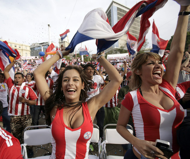 FansParaguay1506_650x544.jpg