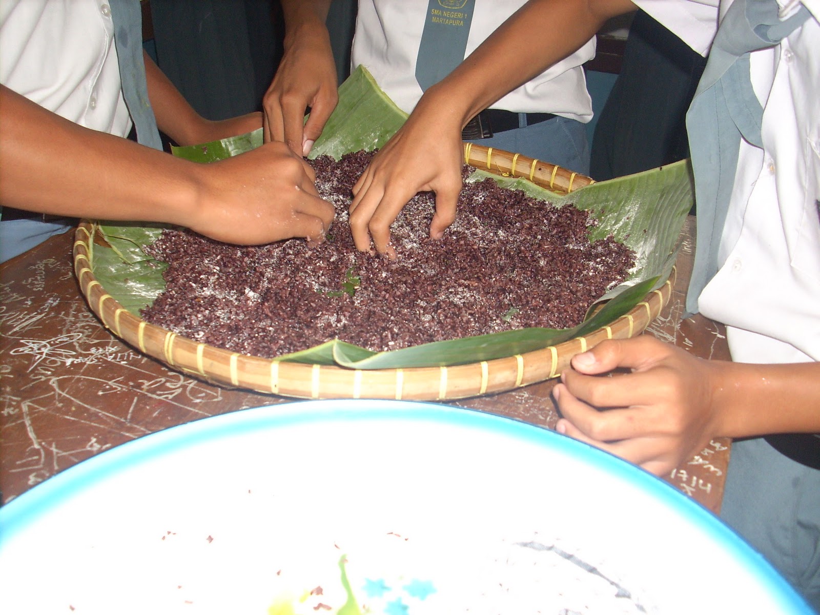 Broken Wings Cara Membuat Tape Ketan Hitam (Praktek Biologi)