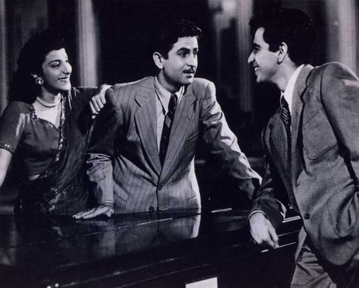 Nargis,+Raj+Kapoor,+and+Dilip+Kumar,+in+scene+from+Andaz+-+1946.jpg