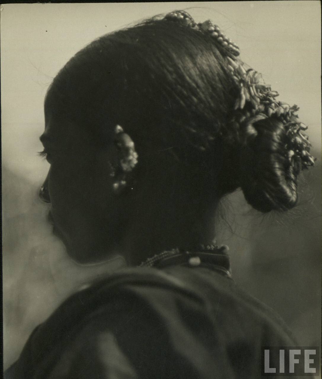 Hair decoration of an Indian Tribal Woman