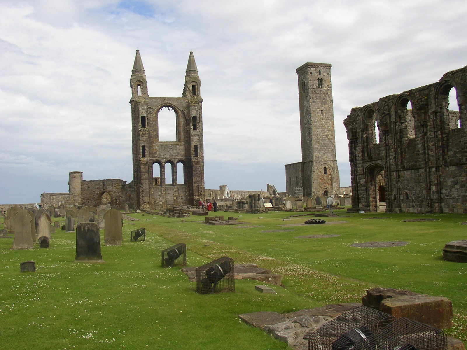[44+St+Andrews+Cathedral.jpg]