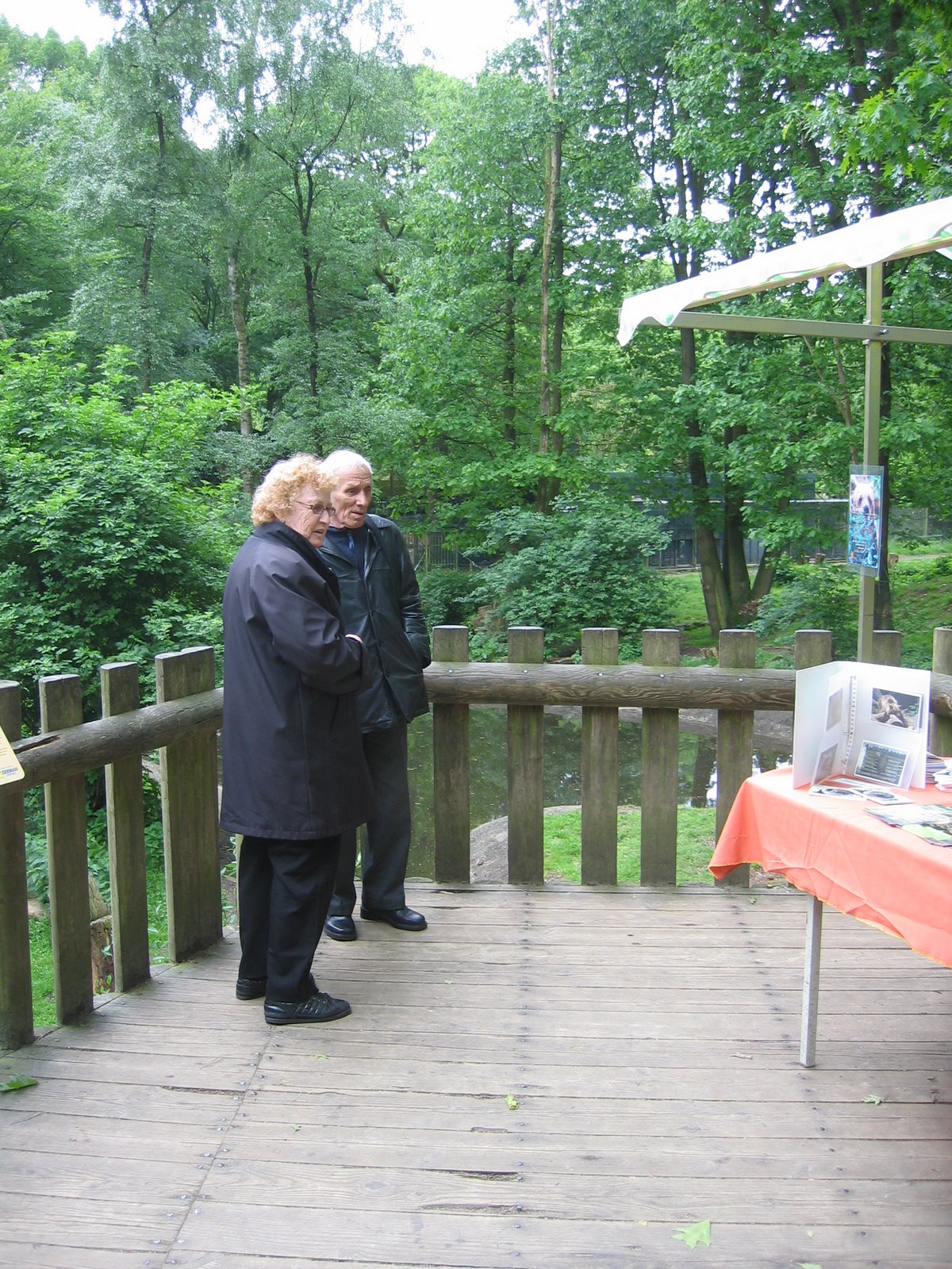 [IMG_3872.JPG]