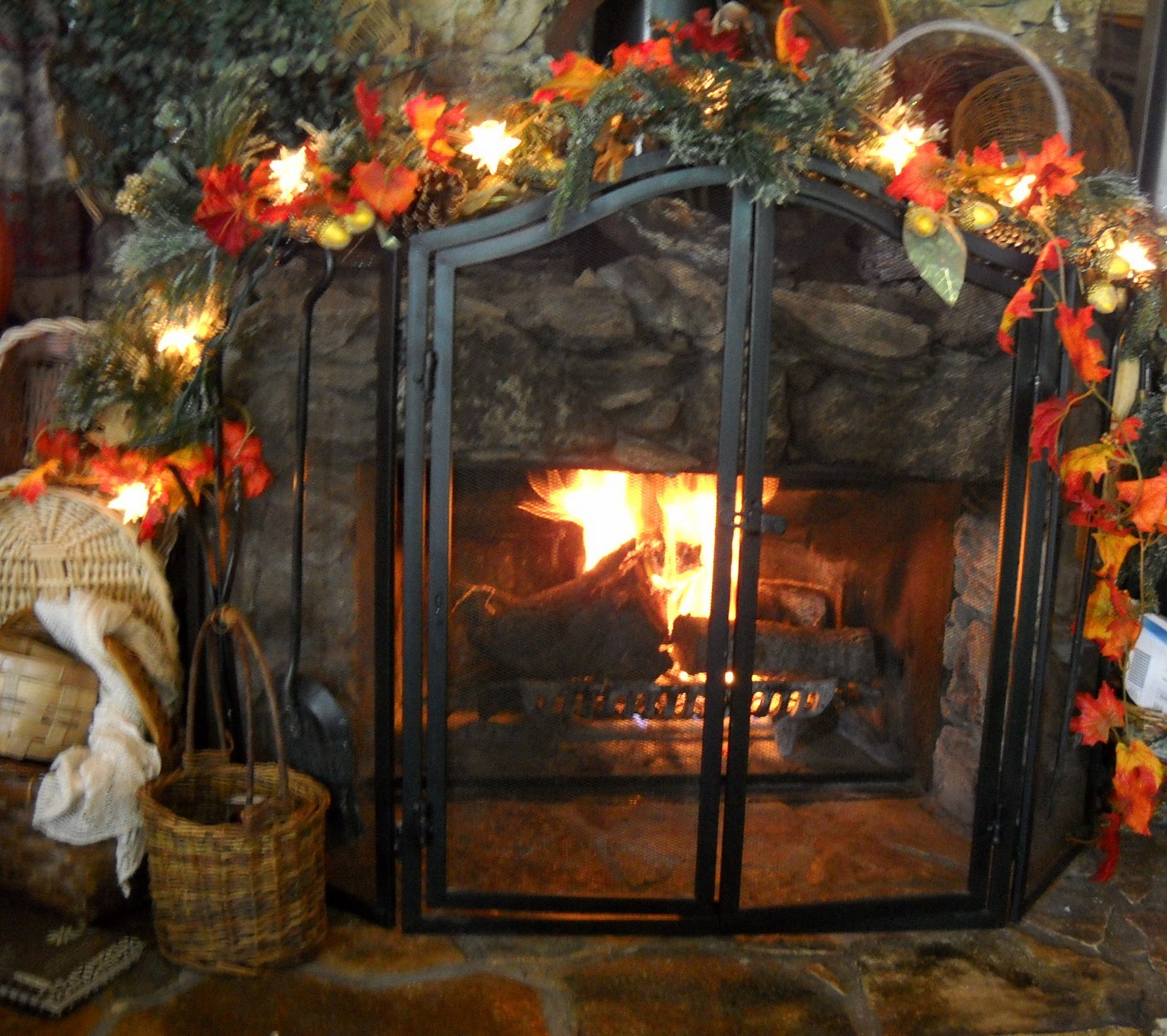 Linda's Life Journal A Fall Fireplace!