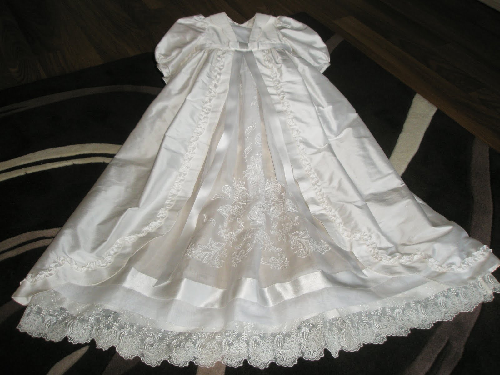 Sew Beautiful Blog: Judy's Winter Christening Robe
