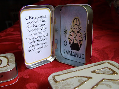 Tin box craft for the O Antiphons