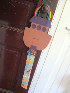 Craft Noah's Arc hanging on a doorknob 