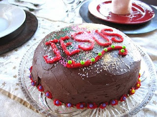 Cake with Jesus written on it