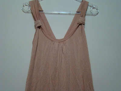 Meu Primeiro Brechó: BLUSA NUDE COM LINDO DETALHE NAS COSTAS