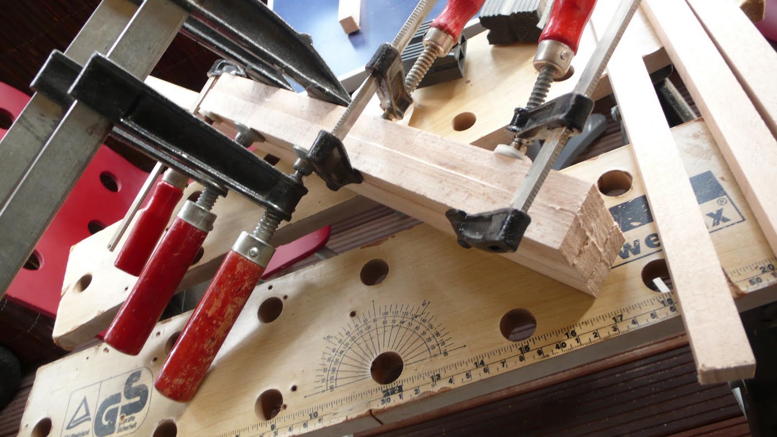 Aël Le Blog Fabrication d'un Ukulele Bidon