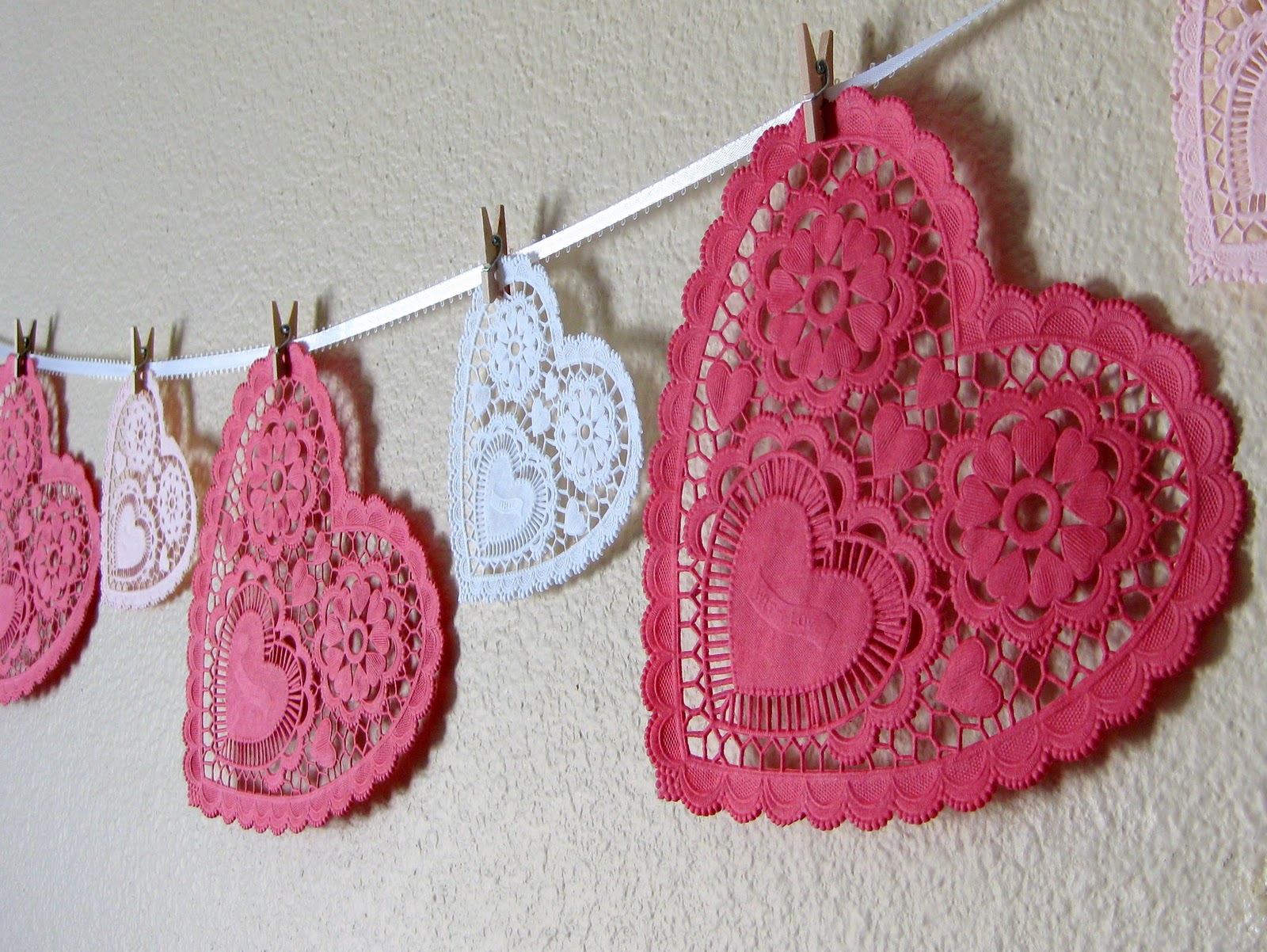 stayathomeartist.com: valentine's day doily garland...
