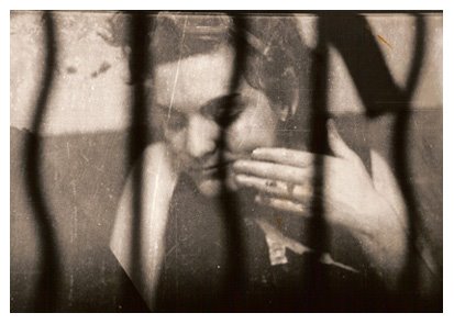 Ana tras las Sombras