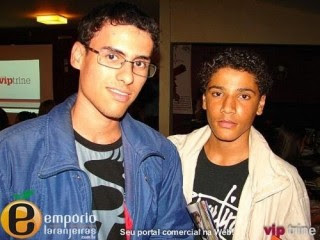 Diretor Geral e Apresentador em matéria de estréia