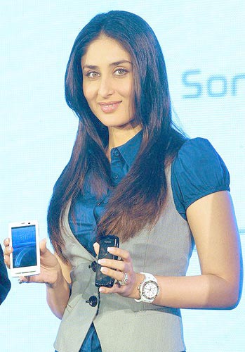 Kareena Kapoor Phones