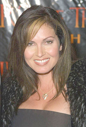 [lisa-guerrero-tears-of-the-sun-1.jpg]