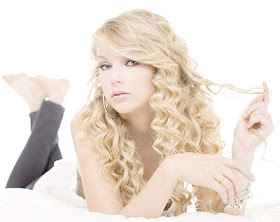 Taylor Swift Bio