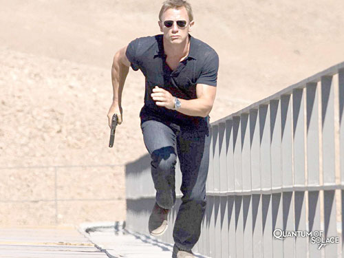 [quantum+of+solace+pictures+5.jpg]