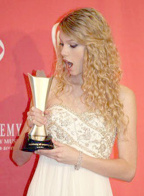 Taylor Swift Email Address