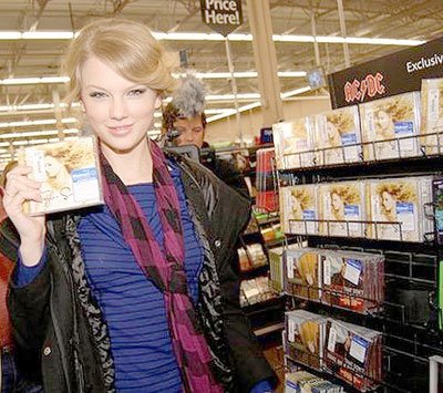 [taylor+swift+height+1.jpg]
