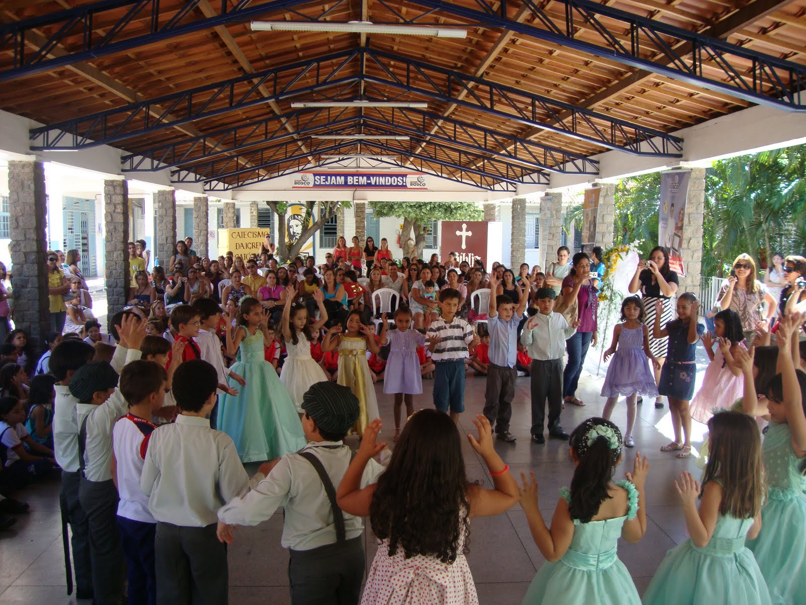 COLEGIO DOM BOSCO - PETROLINA: HOMENAGEM ÀS MÃES DO CDB - TARDE