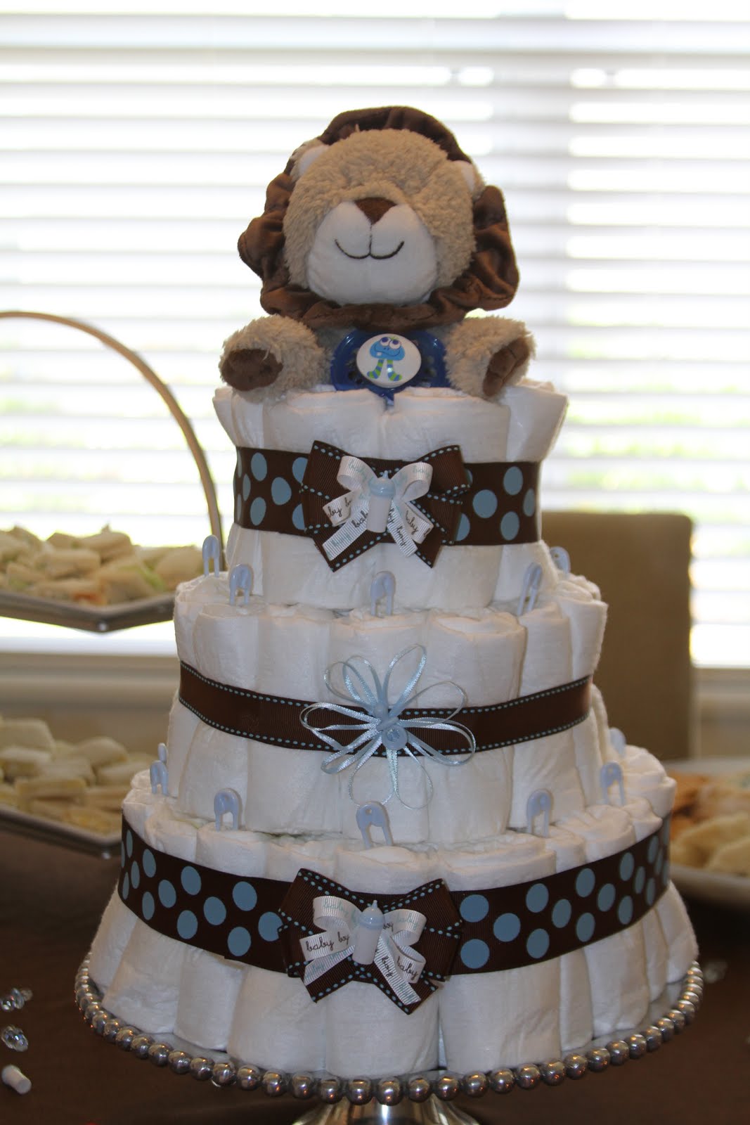 simply made with love Diaper Cake Tutorial