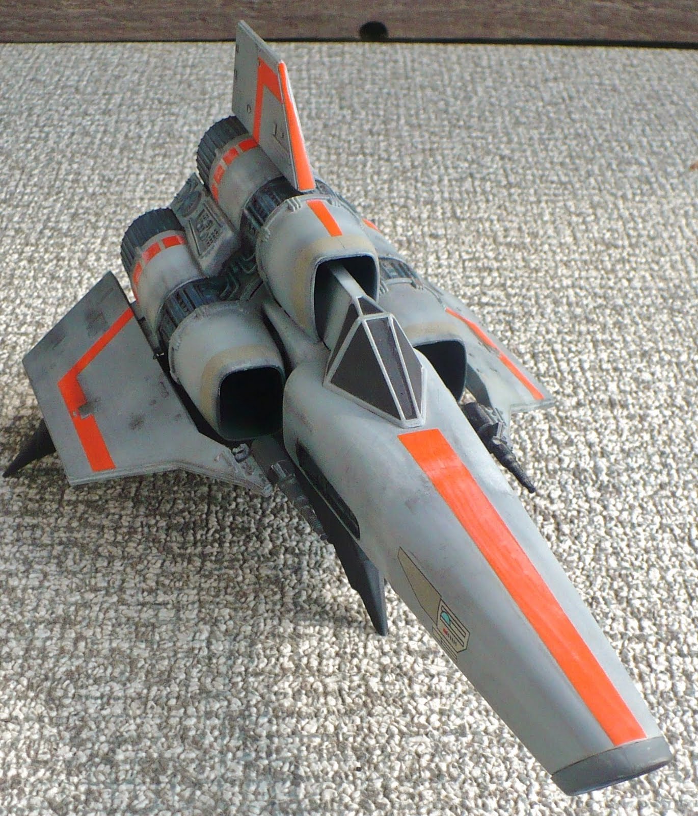 The Great Canadian Model Builders Web Page!: Colonial Viper