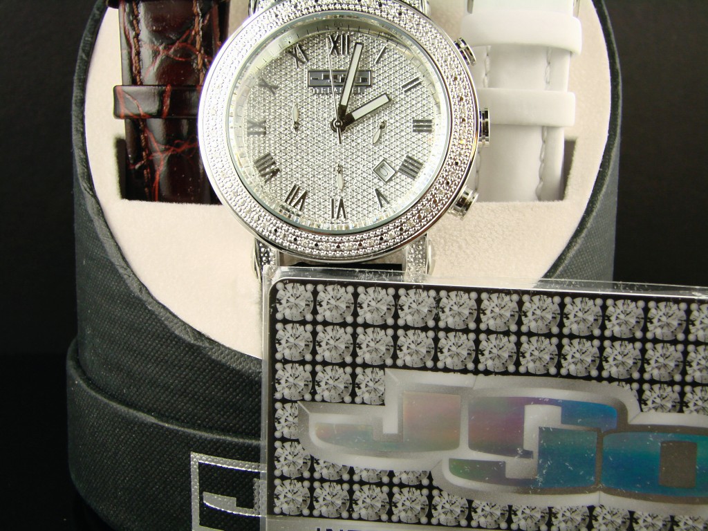Bracelet De Montre En Polyuréthane Gris 28 Mm - Boucle Argentée - Compatible Toutes Marques (Joe Rodeo Style) - Neuf