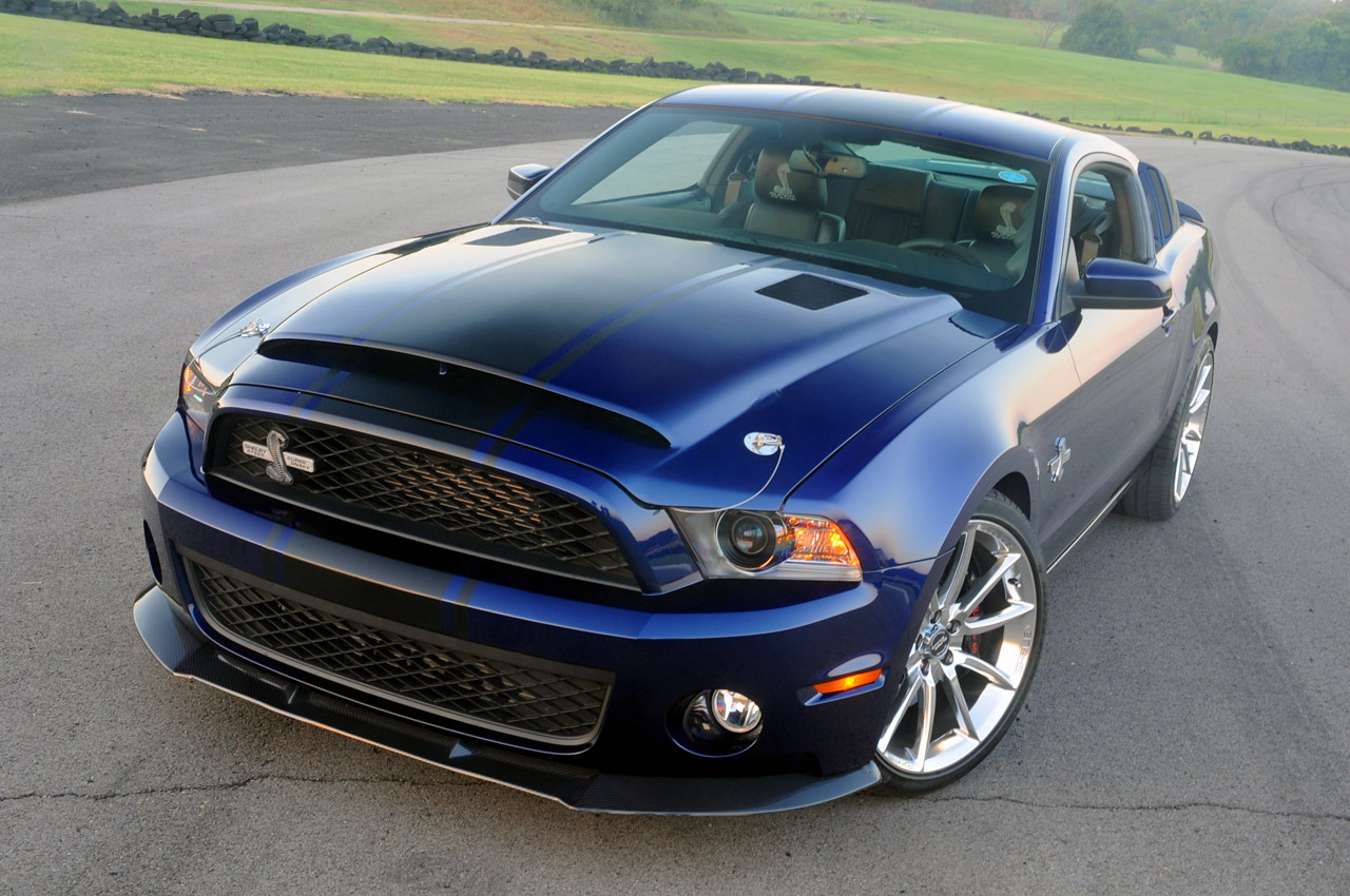 Videos ford mustang shelby gt500 super snake #1