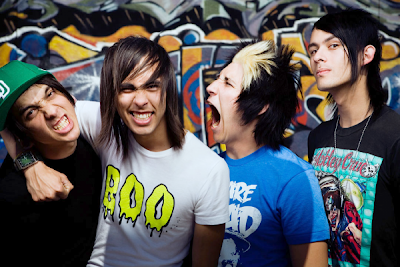pierce the veil beat it art