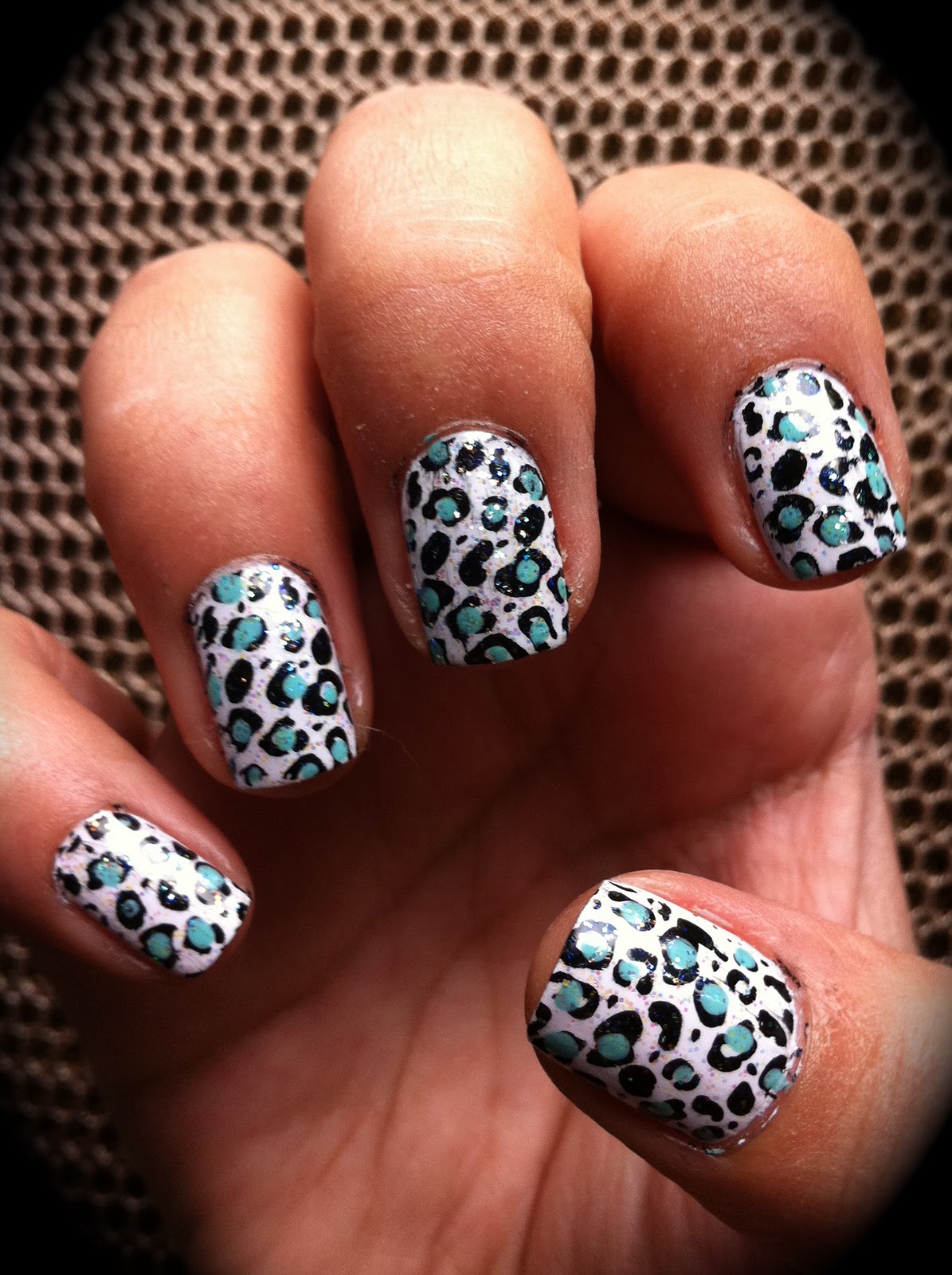 Nail Polish Dreams: Leopard Manicure