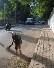[India-StreetSweeper_small.jpg]