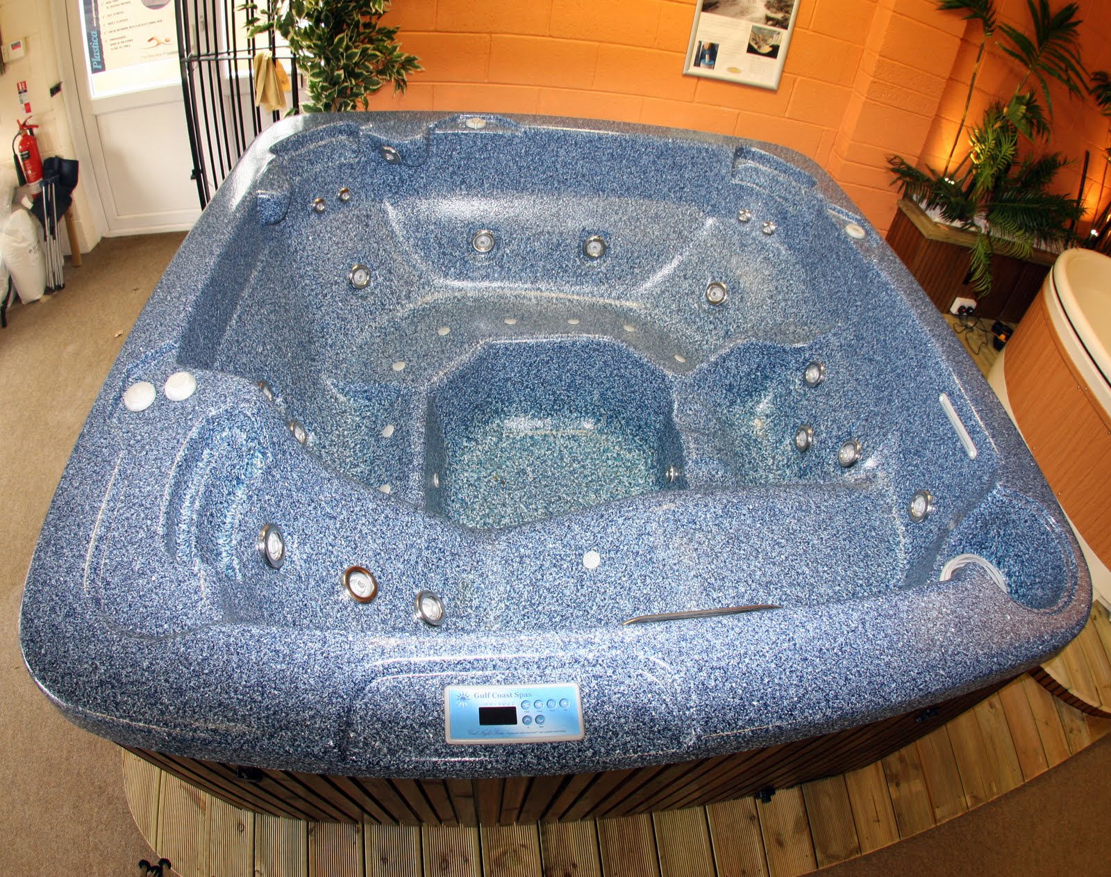 TheDevon PoolAndSpaCompany: 2nd Hand, Gulf Coast Spa