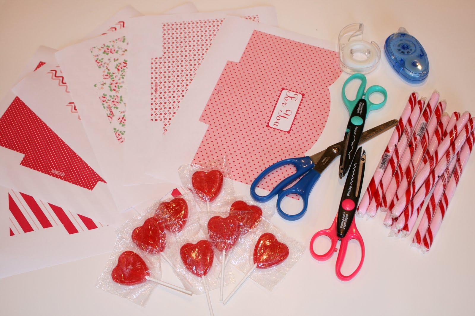 everything to entertain: Valentines Day Treat Bags