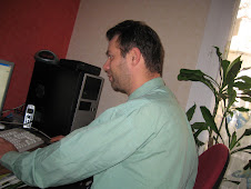 rico l'informaticien en plein travail