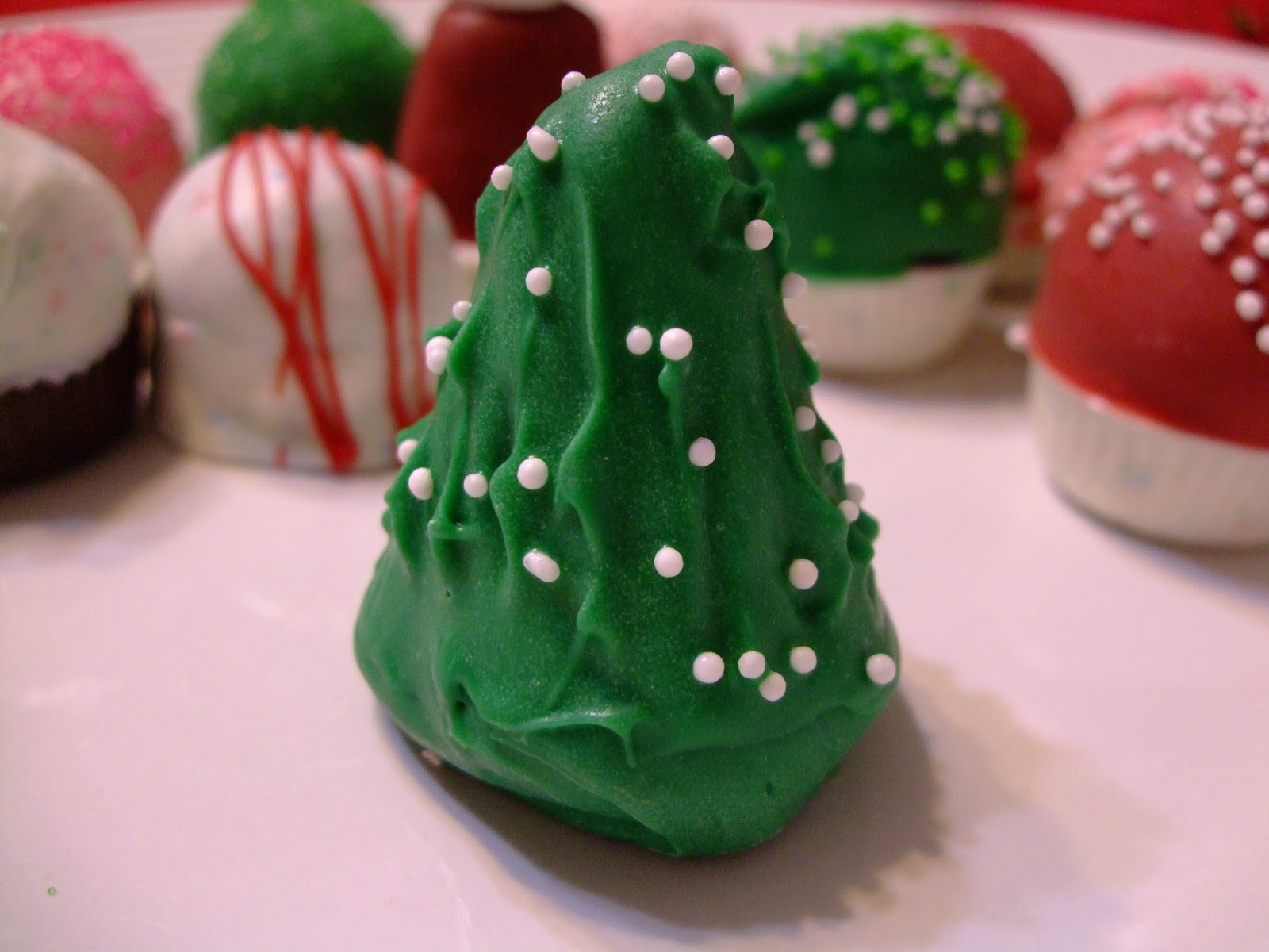 Brenda Bakes!: Christmas Cake Balls - Adventure #4