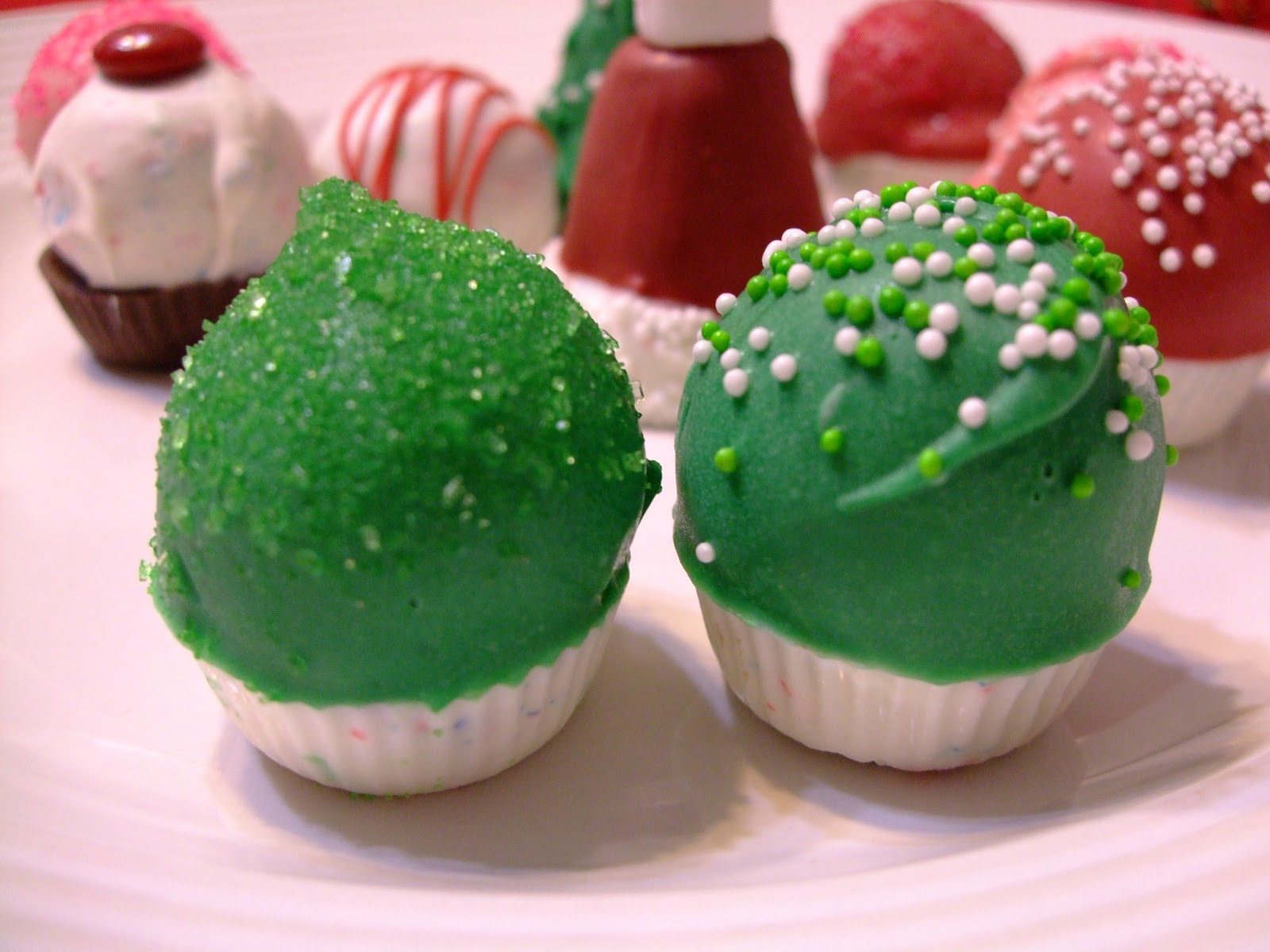 Brenda Bakes!: Christmas Cake Balls - Adventure #4