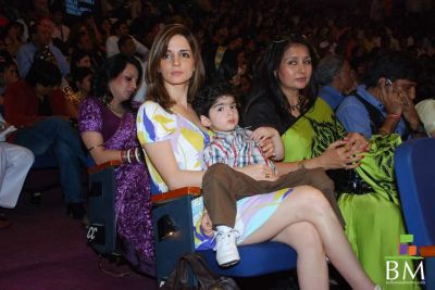 [suzanne-khan_poonam-dhillon___112618.JPG]