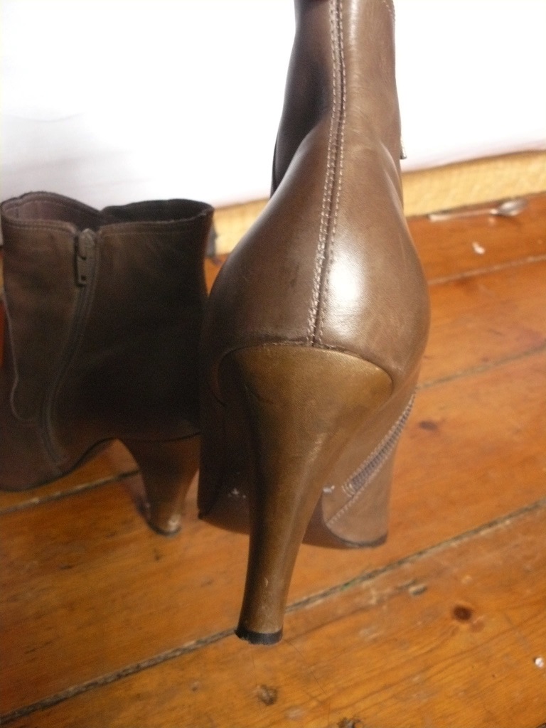 All About Iris: Womens' shoes for sale, EUR size 41 and 42 (UK size 8 ...