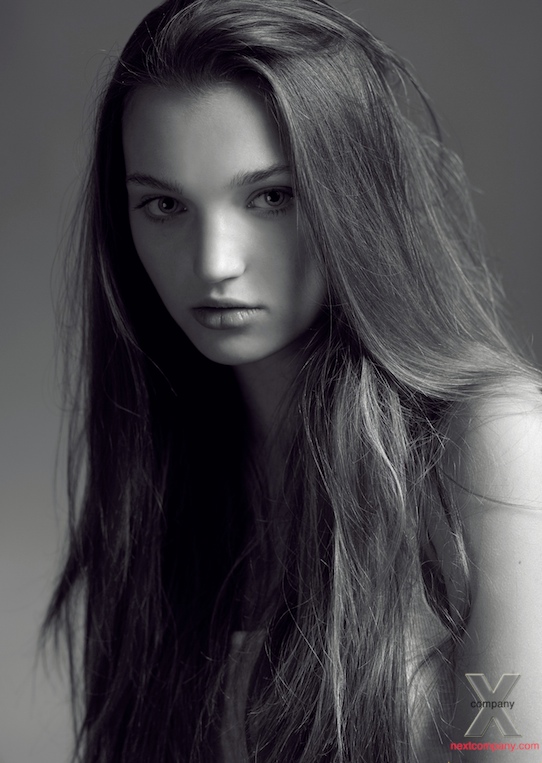 Fashion: Introducing our newest fresh face Dominika S.